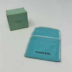 Vintage Tiffany and Co. ring box and small felt jewelry bag